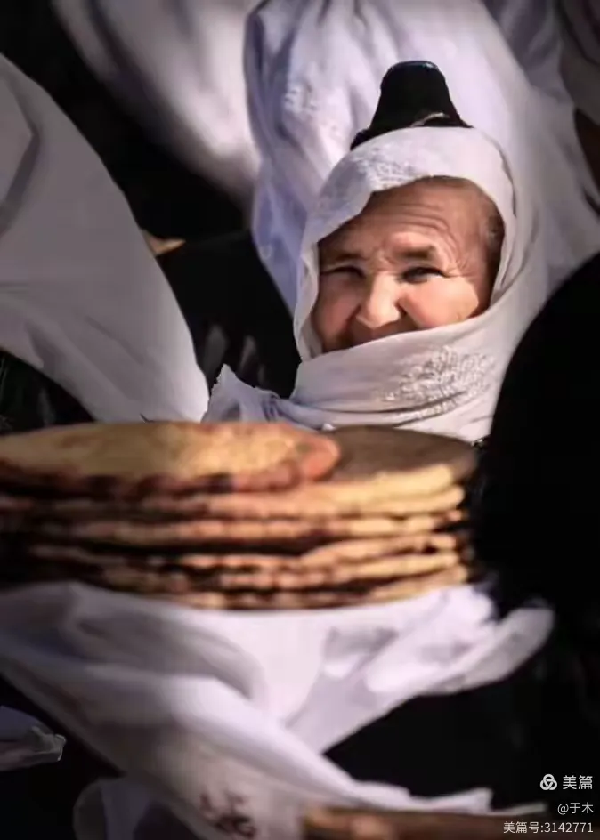 新 疆 人 像 作 品 鉴 赏 李万江老师收集整理